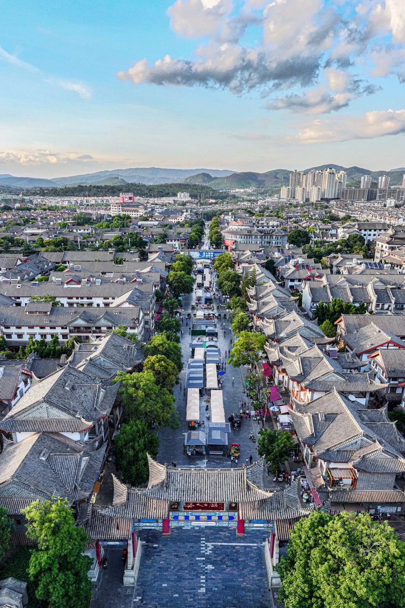 jinxiuCN2024's tweet image. 云南楚雄州
彝人古镇