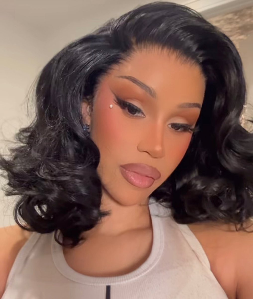 devometric's tweet image. Baddest chick in the game 😍🙂‍↕️🙂‍↕️