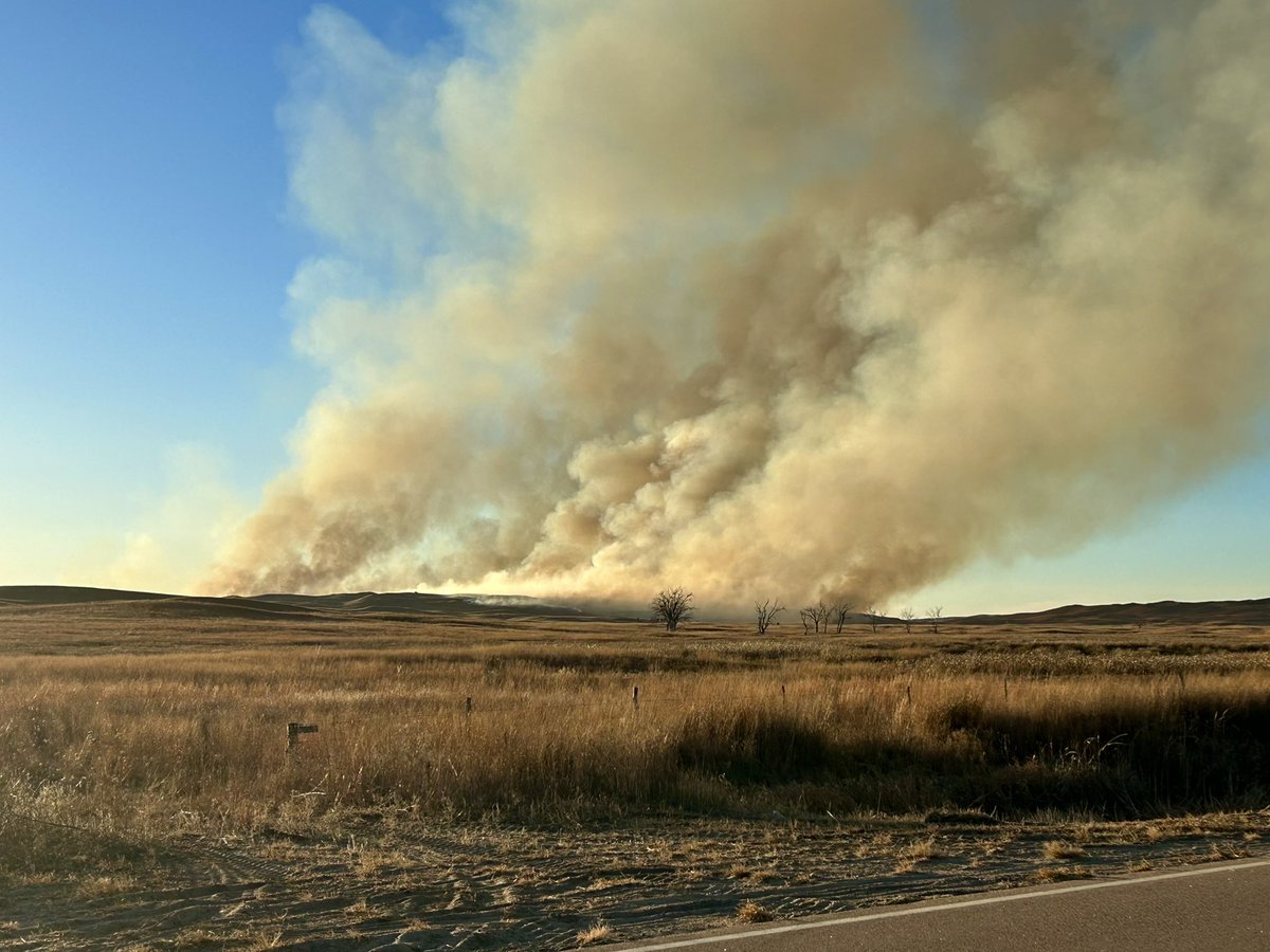 First responders are near Highway 97 between Mullen and Tryon for a grassfire.
Avoid the area if possible and expect traffic delays should the fire encroach upon the highway.