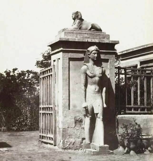 أمام دار الأنتيك خانة ب بولاق، وتعتبر الدار أول متحف رسمي للآثار في مصر ♥️🇪🇬