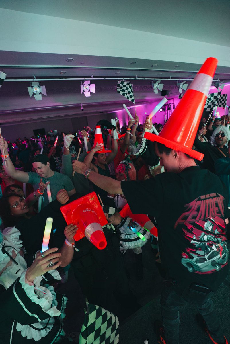 SenpaiSquadNet's tweet image. anime expo chibi 2025 x Senpai Squad Official After-Party Recap! 🎉 
The ENERGY you all brought was absolutely off the charts. We could feel it from start to finish! 🔥

When the hotel staff said they could hear the party all the way from the lobby... we knew y’all understood the…