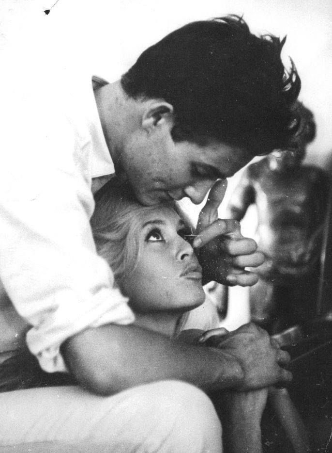 elegantlleo's tweet image. 