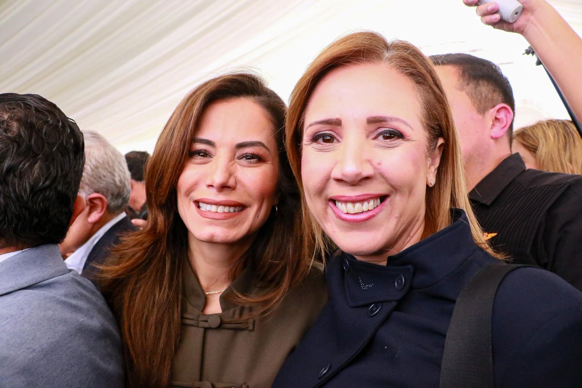 ¡Feliz cumpleaños, <a href="/VeroDelgadilloG/">Verónica Delgadillo</a>!

Que pases un día lleno de alegría, te envío un abrazo fuerte y mis mejores deseos para este nuevo año.