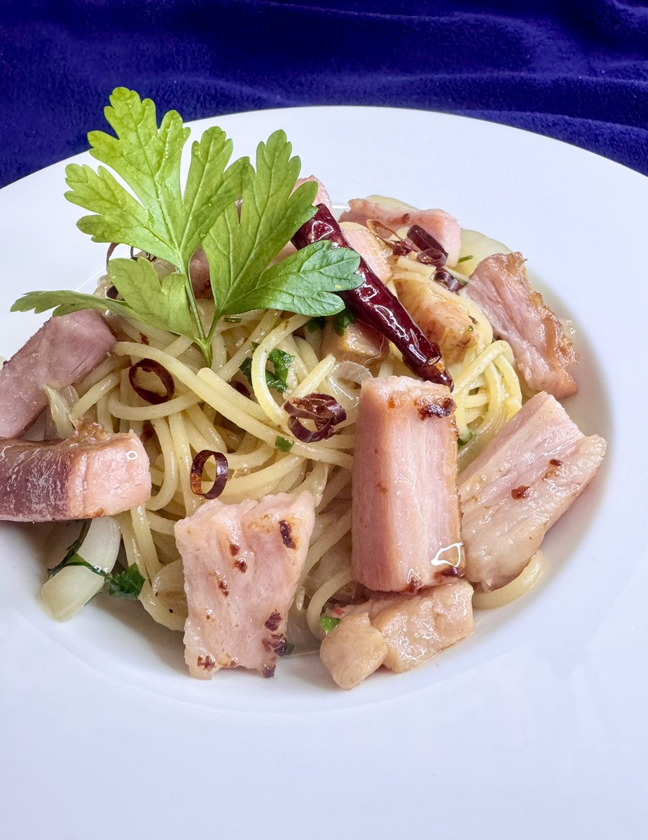 ◇カリカリベーコンのペペロンチーノ 朝からパスタ😁🍝