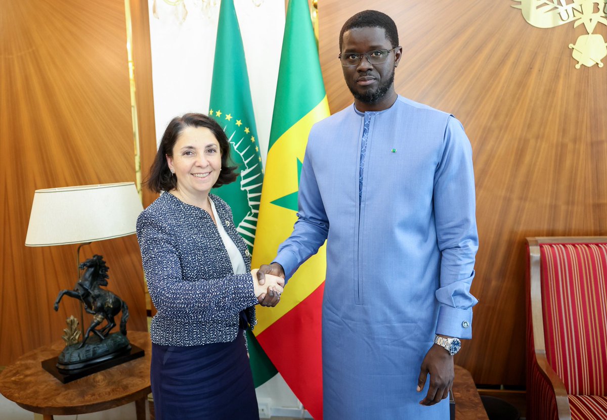 PR_Senegal's tweet photo. Le @PR_Diomaye a reçu Mme Ebru Packan, Directrice de Citigroup. Les échanges ont porté sur les opportunités de partenariat pour le financement de projets stratégiques au Sénégal. Citigroup a réaffirmé, au cours de l’audience, sa volonté d’accompagner la #VisionSénégal2050. https://t.co/dNMVW1w3xL