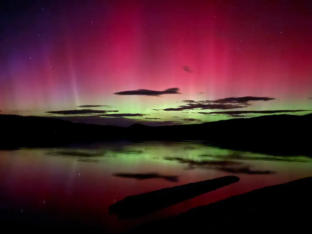 IdahoDEQ's tweet image. Lots of reasons to love good air quality, like this amazing view of the aurora borealis over Redfish Lake near Stanley, Idaho!

#idaho #idahome #idaholife #stanleyidaho #sawtoothmountains #sawtoothmountainsidaho #idahosky