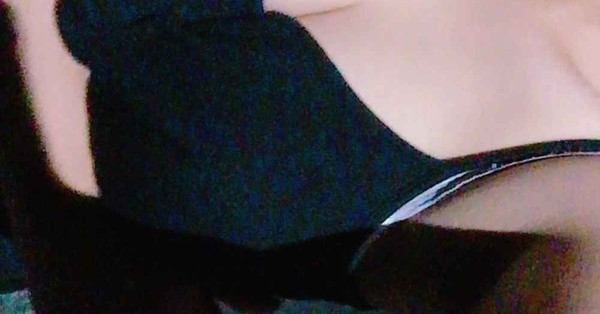 DonnaRober8541's tweet photo. ♡で今撮ったぱい凸する！ 送って欲しい人はフォローといいねしてください https://t.co/B3aJZSRVqP
