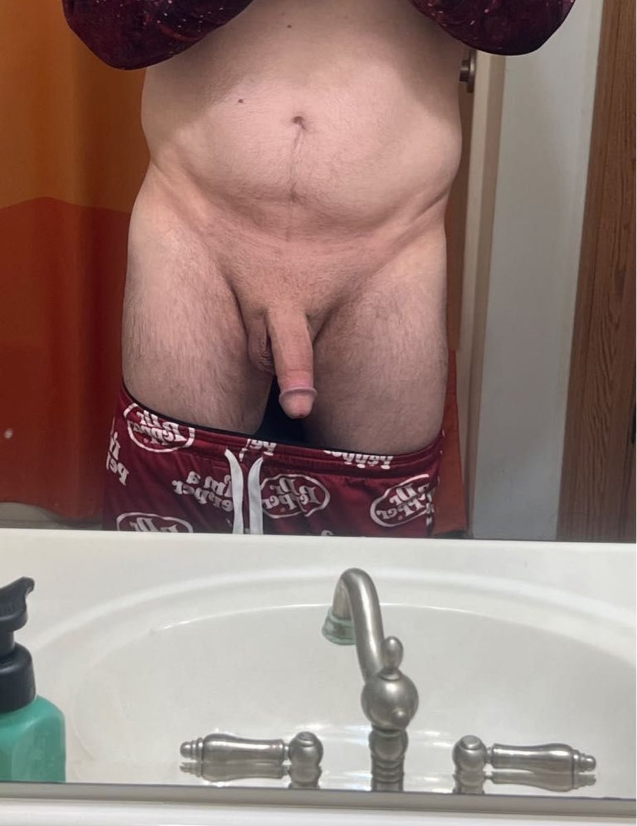 HighKnightly's tweet photo. What’s up?

⚫️ New to NSFW posting
⚫️32 (no minors)
⚫️bisexual (top with women, sub with men)
⚫️5’7
⚫️soft kink friendly, into praise https://t.co/IPwEYep0IL