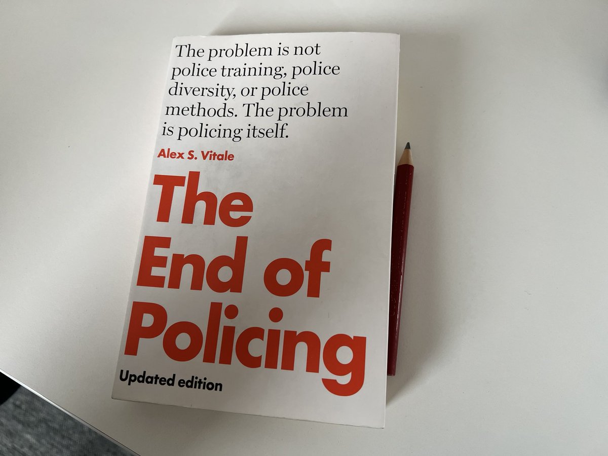 ETFOPeel's tweet image. Really pleased to welcome @AVitale, author of ‘The End of Policing’, to our @ETFOPeel Executive Meeting today. Alex joined us virtually to speak to us &amp;amp; answer questions on, &amp;amp; to discuss the content of Chapter 3 of his book ‘The School-to-Prison Pipeline’. #ETFO #OntEd #OnLab