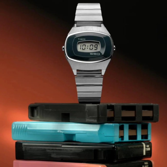 RetroToGo's tweet image. The 1975 Timex SSQ digital watch was the label’s first-ever digital timepiece. And now it has been reissued in all its retro glory. bit.ly/3Xq8Gmn