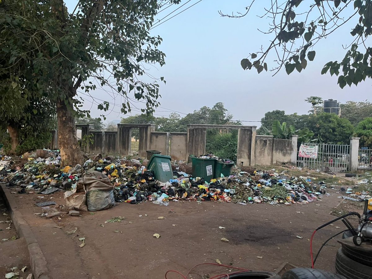 officialPrimorg's tweet photo. We wish to draw your attn to the increasing piles of uncollected, overflowing and improperly mangd waste across the FCT.
Kindly use your office to address this growing concern
@KeepAbujaClean @ChidiOdinkalu @GovWike @OfficialFCTA @agbonsuremi 
@myfctagov 
@adah_obi @Dozzyvilles https://t.co/BSx9gbaWoq