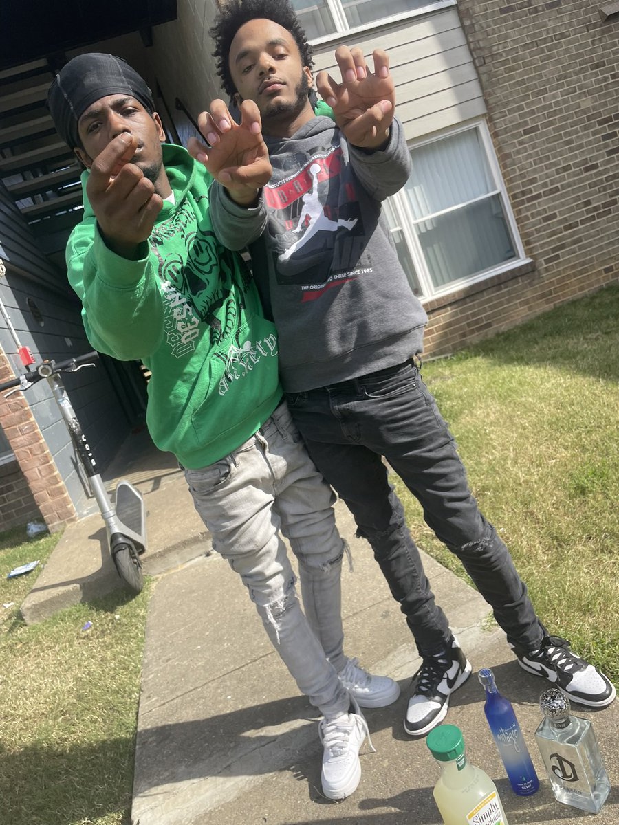 bloww2official's tweet photo. #🆓mybruddas https://t.co/YhG211vZex