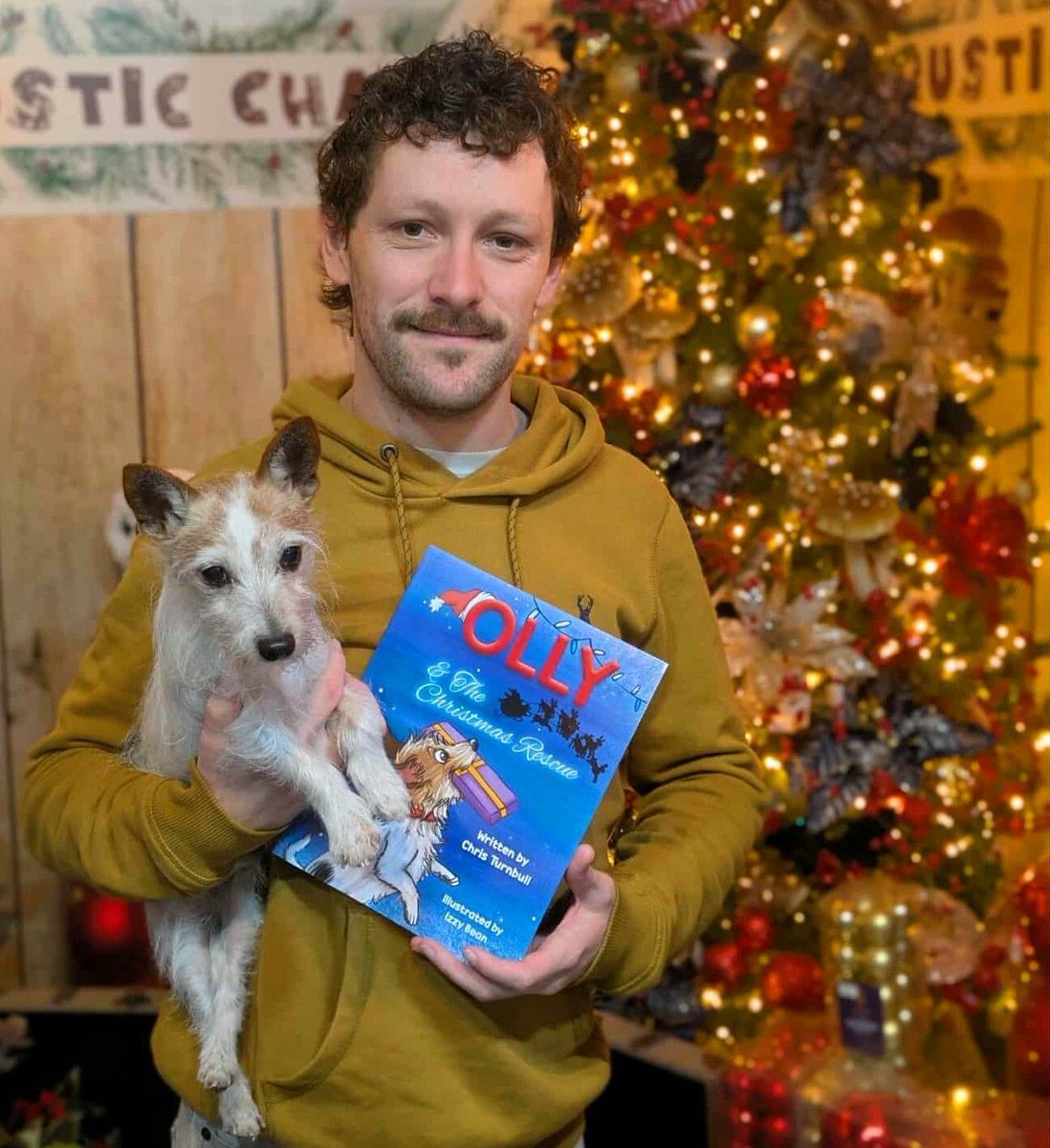 🎄 Let me tell you a bit more about my books...
Olly &amp; The #Christmas Rescue is the fifth #book in my #OllyTheJack series!
Olly &amp; his new brother Max stay up for #Santa — only to find someone’s stolen his reindeer! 🦌✨ linktr.ee/christurnbulla…
#ChildrensBooks #ChristmasReads