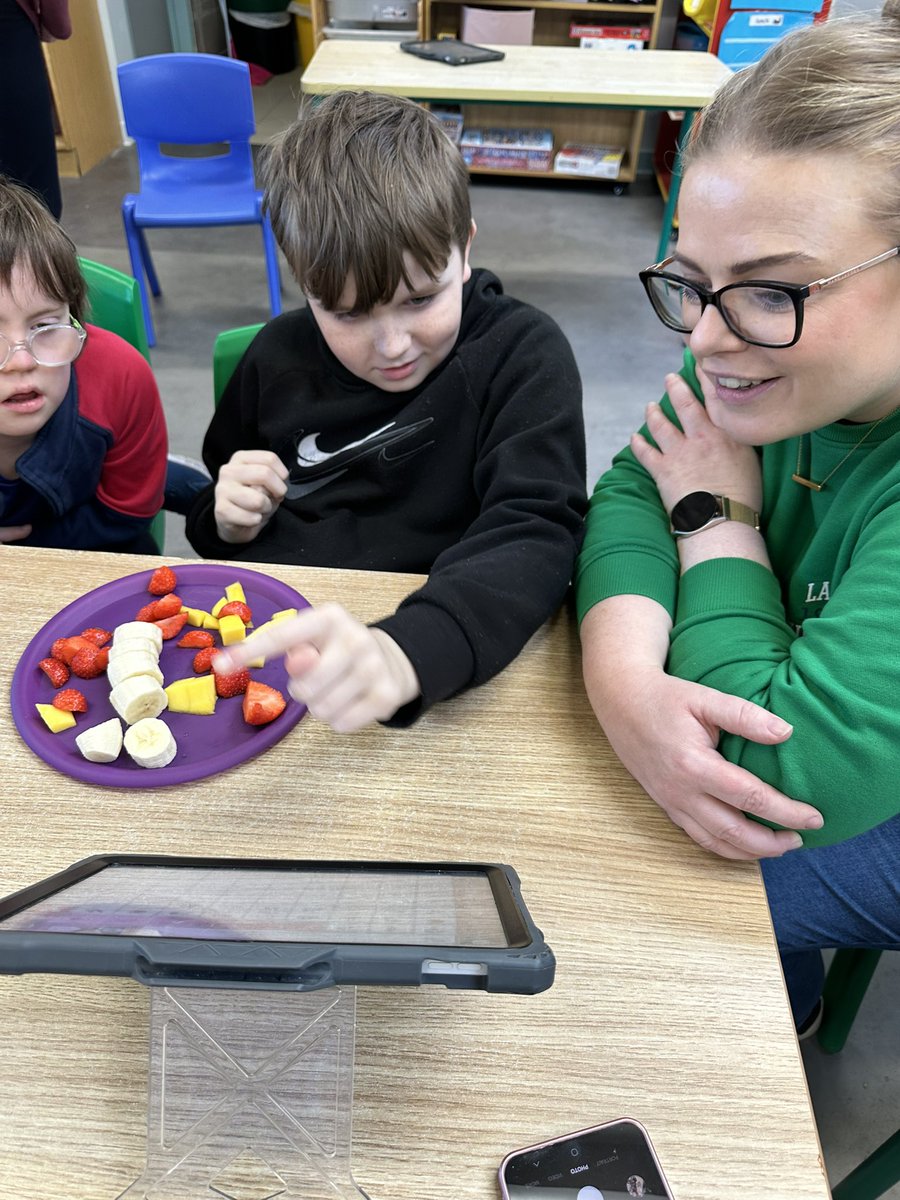 St. Cecilia's School tweet media