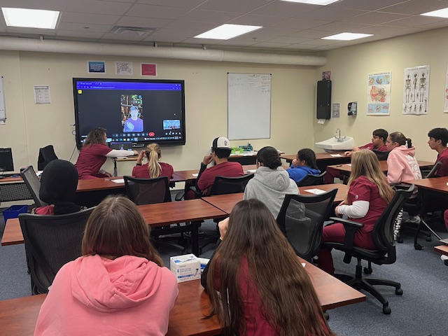 BTVSchools's tweet image. Community Update, November 7: Equity Milestone, Teacher Contract, Budget and Enrollment, Big News for BHS/BTC Project #vted #bsdvt #btv bsdvt.org/2025/11/07/com…