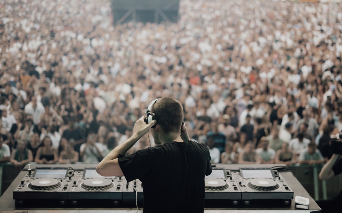 2025 is slowly coming to an end, and I can already tell you, big changes are on the way. My focus remains on what drives me the most: music in my EDM style. Next year marks the next level🚀