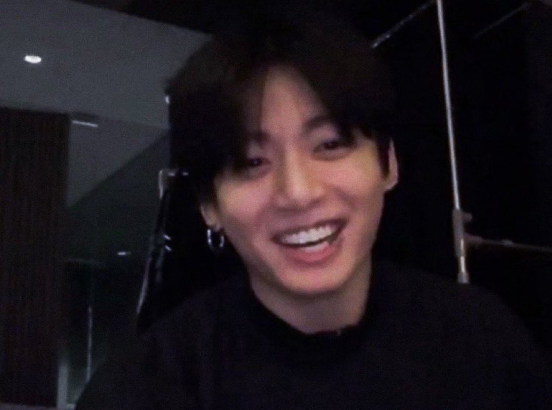 lovforkoo's tweet image. my sweet boy you’re so loved