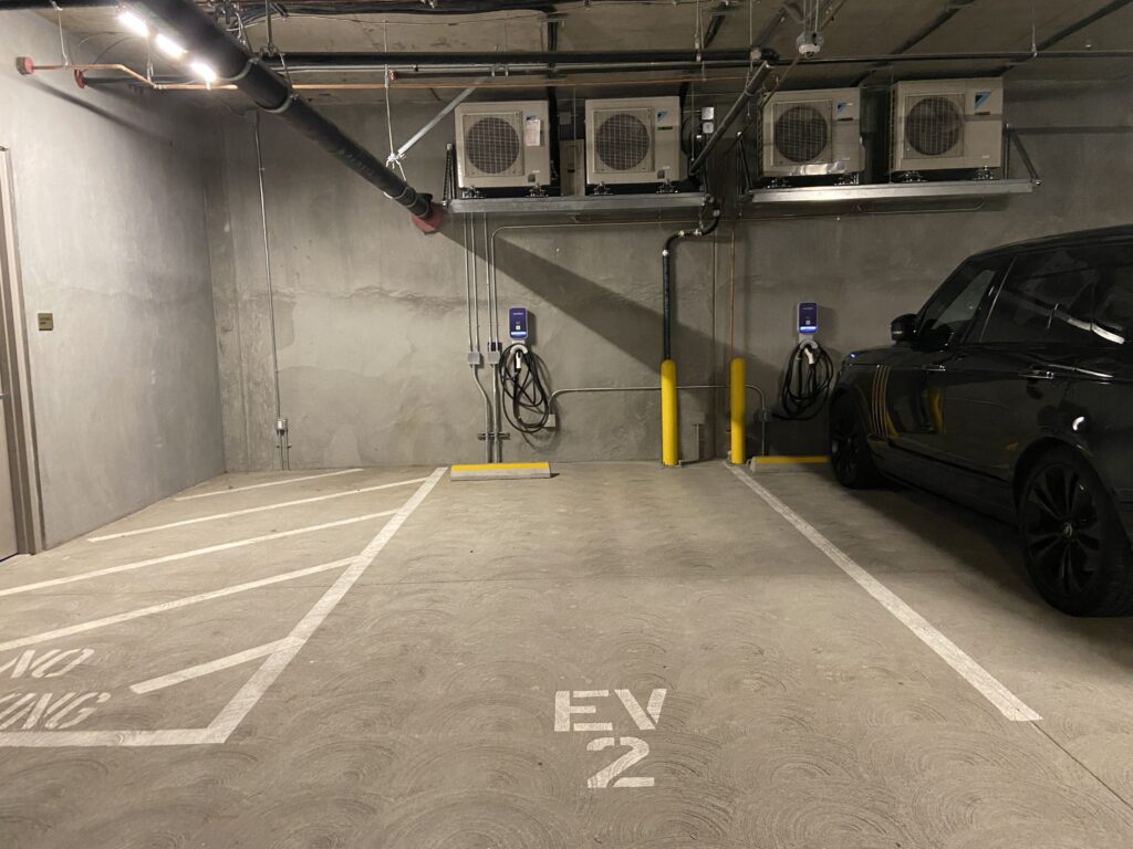 ev_match's tweet image. EV Charging for Condos is not as hard (or expensive) as you think! Our guide shows HOAs and property managers how to handle:
✓Installation costs
✓Fair resident billing
✓Load Management
Read the solution: hubs.li/Q03SWWzc0

#EVCharging #HOA #PropertyManagement