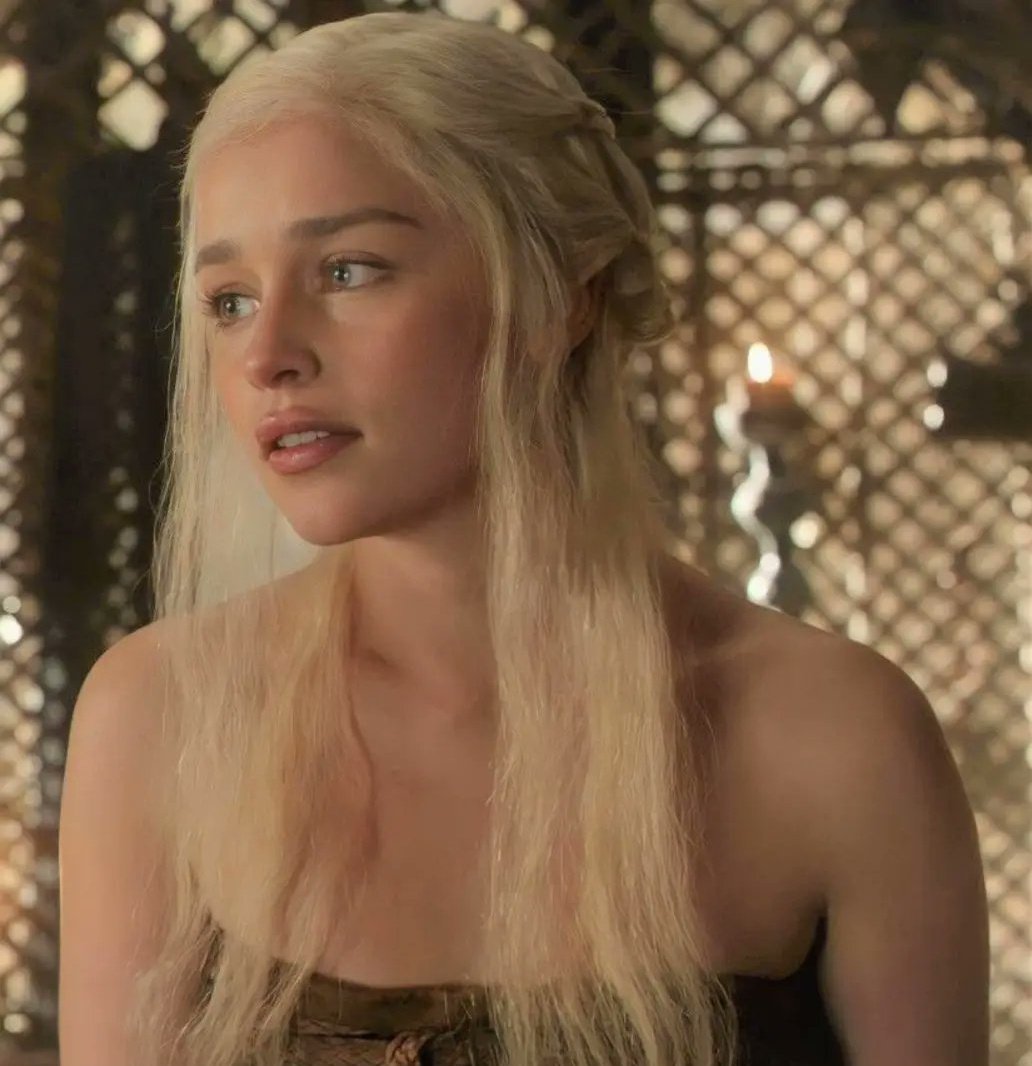 jjmileo's tweet image. valyrian beauty