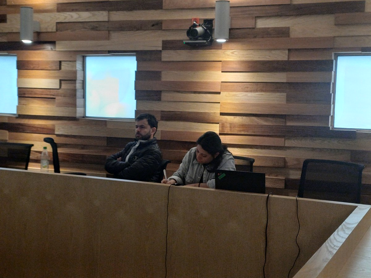 ¡Felicitaciones a Lorena Torres (<a href="/lorssaa/">Lorena T</a>), estudiante del Doctorado en Ciencia Política de la <a href="/depCIDE/">CienciaPolítica CIDE</a>!

El pasado 10 de noviembre defendió con éxito su protocolo de investigación ante su Comité Doctoral y obtuvo el grado de Candidata a Doctora.