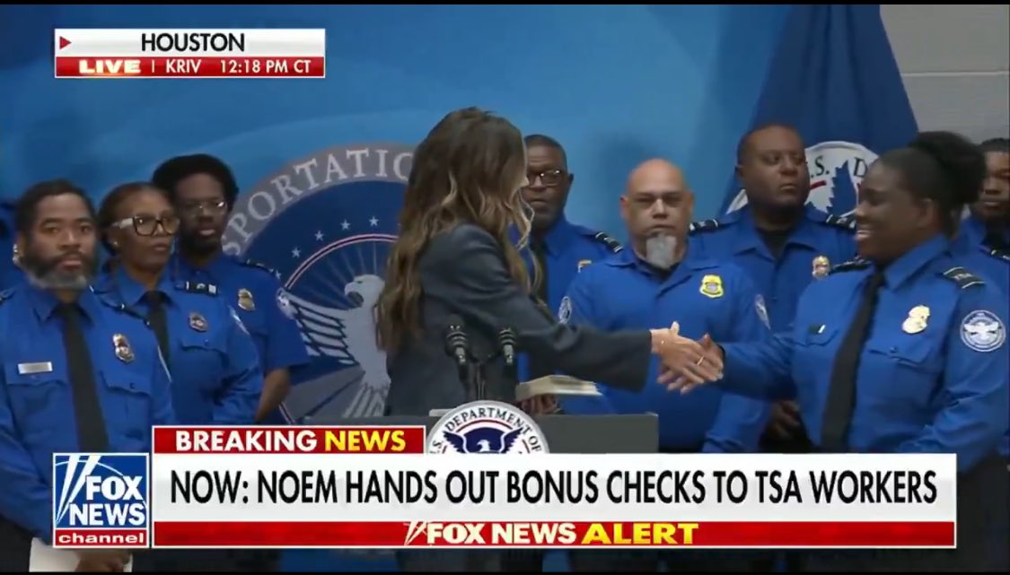 justinagdino's tweet image. Everyone knows the TSA discriminates against Whites and hires mostly Blacks.

@POTUS @SecDuffy fix this.