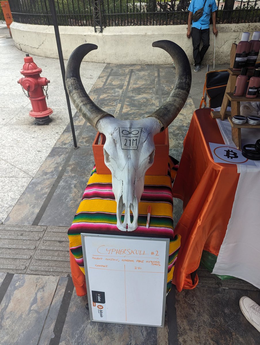 Cypherskull Carving  #2 Silent Auction has commenced!  This is a Salvadoran bull  skull from <a href="/beefbackbetter/">BeefBackBetter 🇸🇻 Salvadoran Grass Fed Beef</a>    carved by hand, painted with an ink made from reduced <a href="/CheritoCafe/">Cherito Specialty BitCafé Roasters 🇸🇻😎☕💊🍊</a> coffee. Shipping worldwide included. <a href="/knutsvanholm/">Knut Svanholm ∞/21M</a>