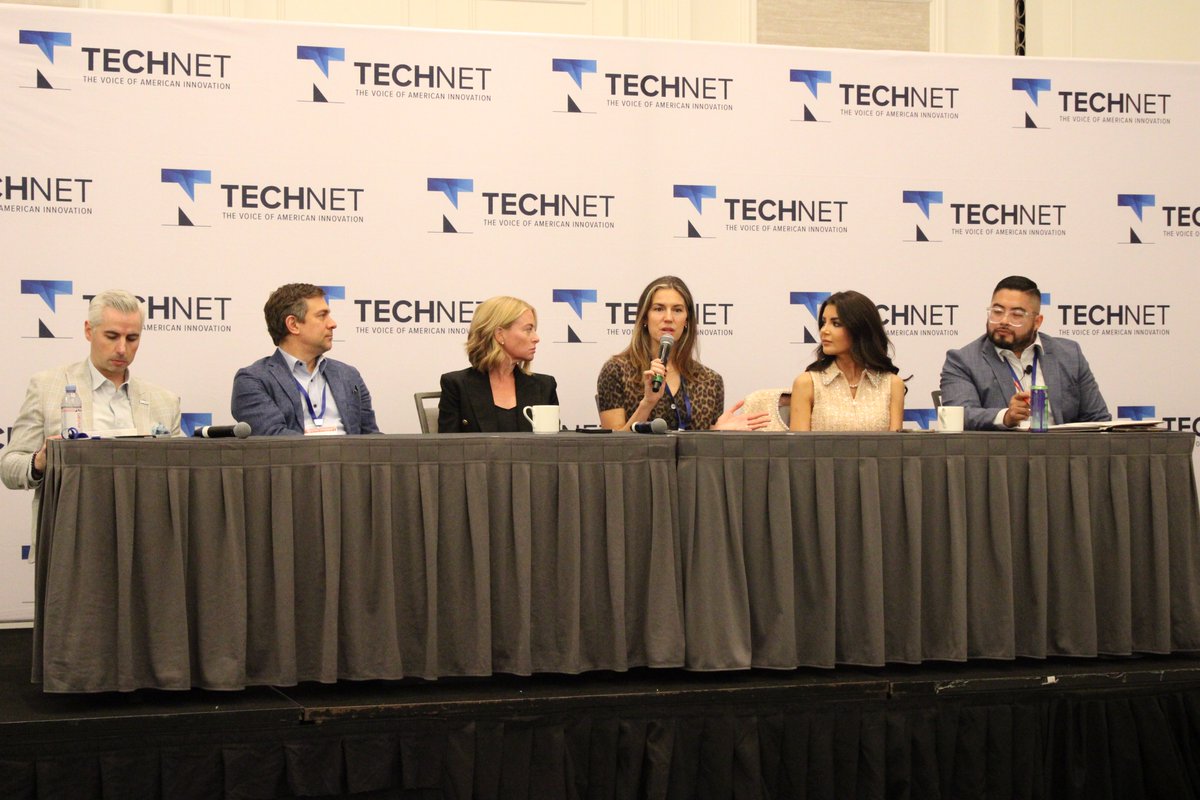 TechNetUpdate's tweet image. The #TechNetSPC25 panel, Driving the Future: How AVs are Transforming Transportation led by @J_trrs, we heard from @AsmwomanMacedo, @Waymo, StackAV, and @Zoox on how companies are working to build public trust through safety and driving the innovation economy forward.
