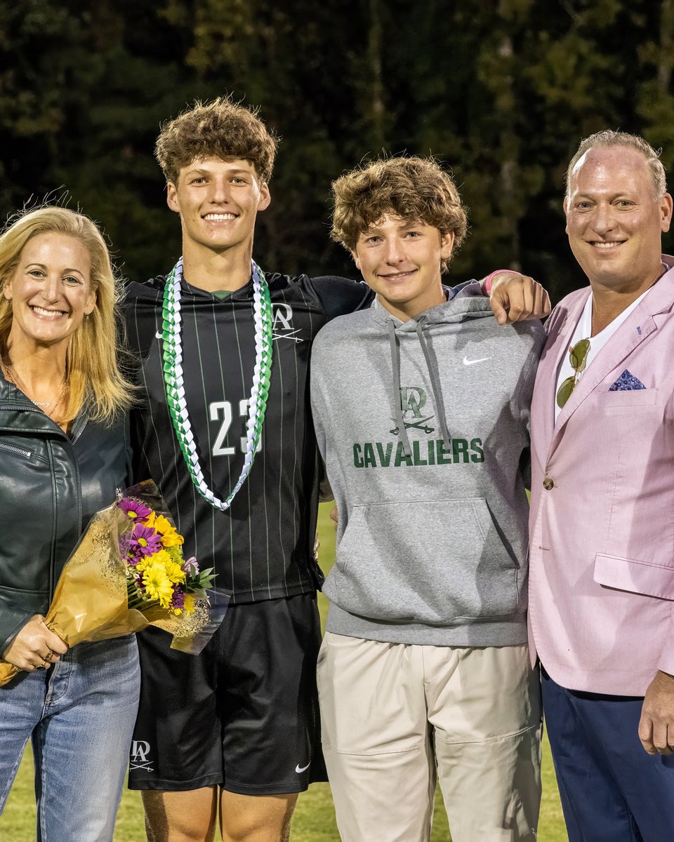 ColgateMLax's tweet image. 𝑺𝒊𝒈𝒏𝒆𝒅 ✍️

Next up in our class of 2030’s, we have Camden Hughes!

Camden is a defender from Durham, N.C.

Welcome to Colgate!

#GoGate | #GGG