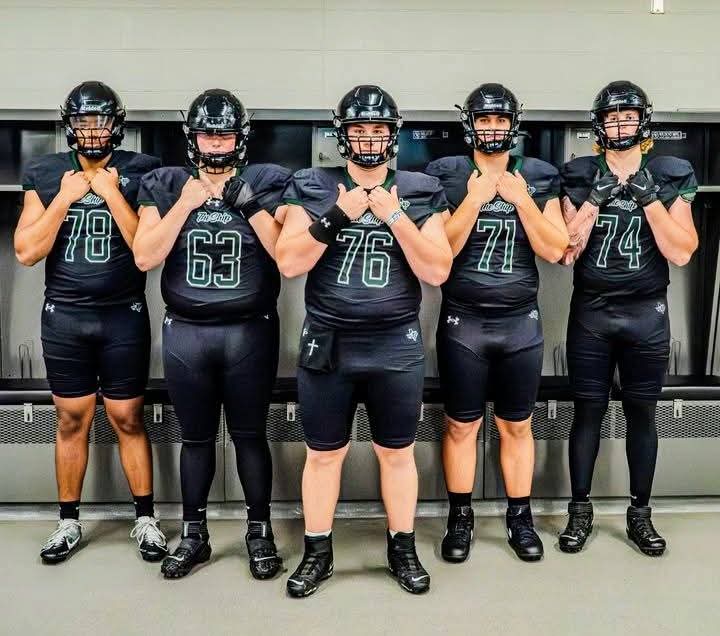 EvanEndicott's tweet image. Let your plans be dark and impenetrable as night, and when you move, fall like a thunderbolt.

-Sun Tzu

#steamrollers

Good luck tonight @endicott2027

📸 Blaze of Joy Photography