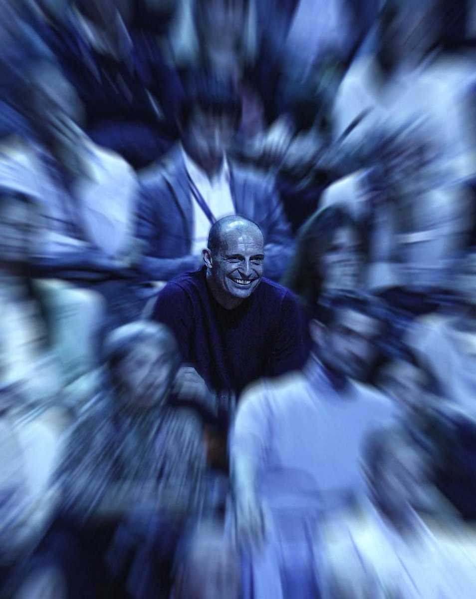 milosjr_'s tweet image. aura incalcolabile

una delle foto più belle mai viste

mi manchi, non so più come dirtelo.