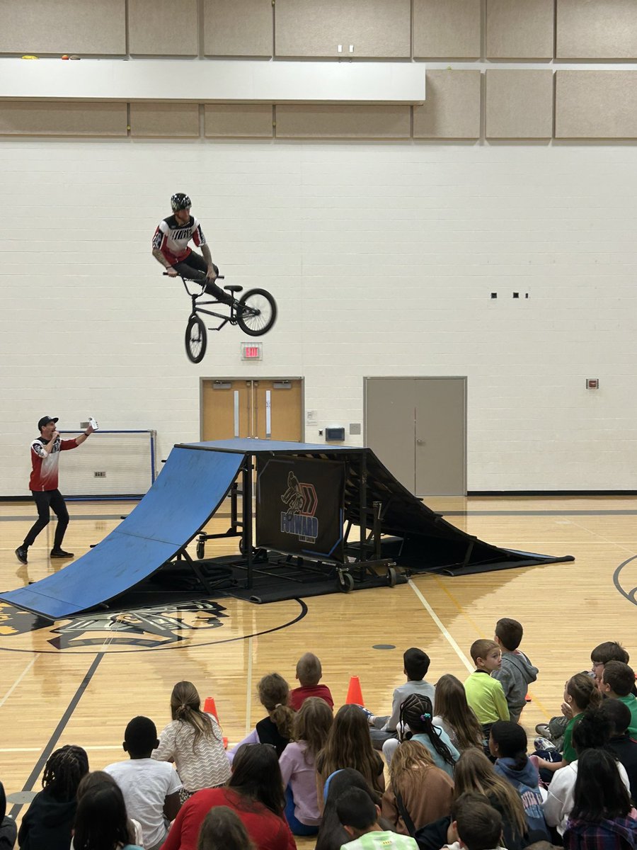 Amanda Seretti tweet media