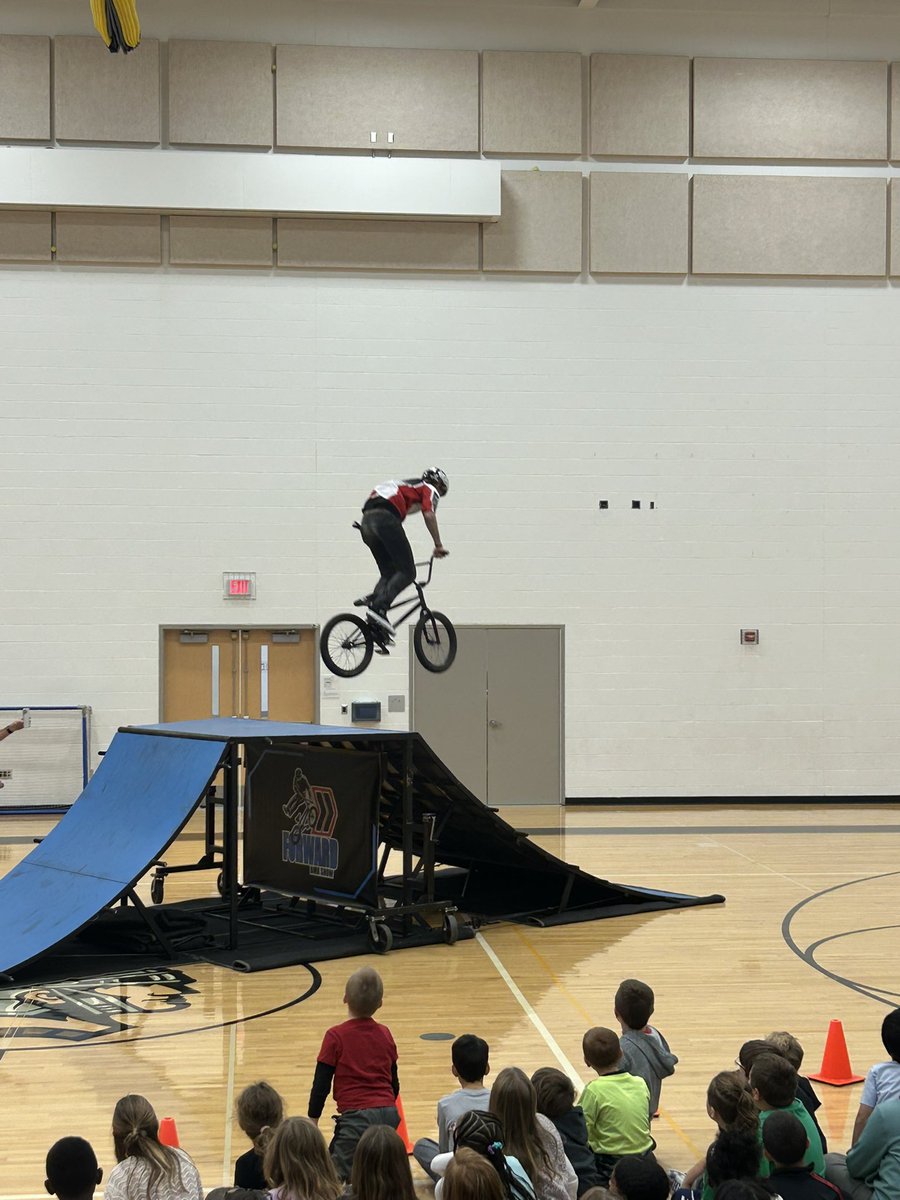 Amanda Seretti tweet media