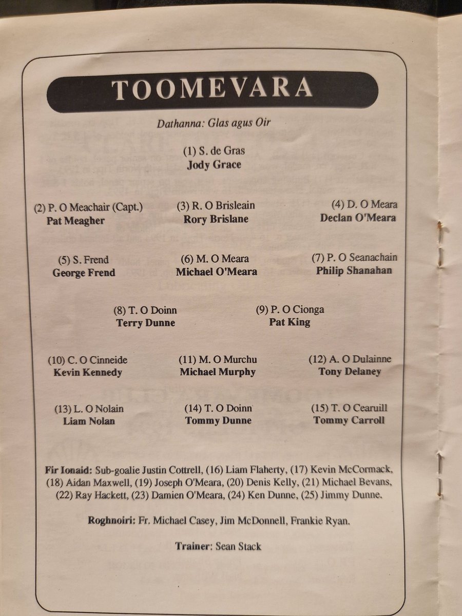GaaClare's tweet photo. This weeks throwback is to 1994 and the @munstergaa club hurling semi-final between Clarecastle and Toomevara . (Match report from @ClareChampion ) #throwbackClareGaa
@ClarecastleGAA @ToomeGAA https://t.co/LuvVIDzPru