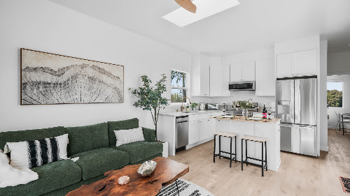 homedesigncntr's tweet image. 🏡 The results are in!
Maxable names America’s 10 Best ADUs of 2025 — celebrating innovation, style &amp;amp; sustainability in small spaces.
Small homes. Big ideas. Massive impact. 🌿
#BestADUs2025 #TinyHomes #ADUDesign #Maxable #yourhomedesigncenter