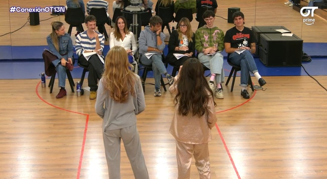 Noemí : "¿Hola? Es increíble, hacéis parecer fácil lo que es difícil. Es un numerazo, yo os felicito"

Manu : "Sois muy buenas y lo hacéis muy bien. Vuestro nivel mínimo de calidad es altísimo"

#ConexionOT13N #OTDirecto13N