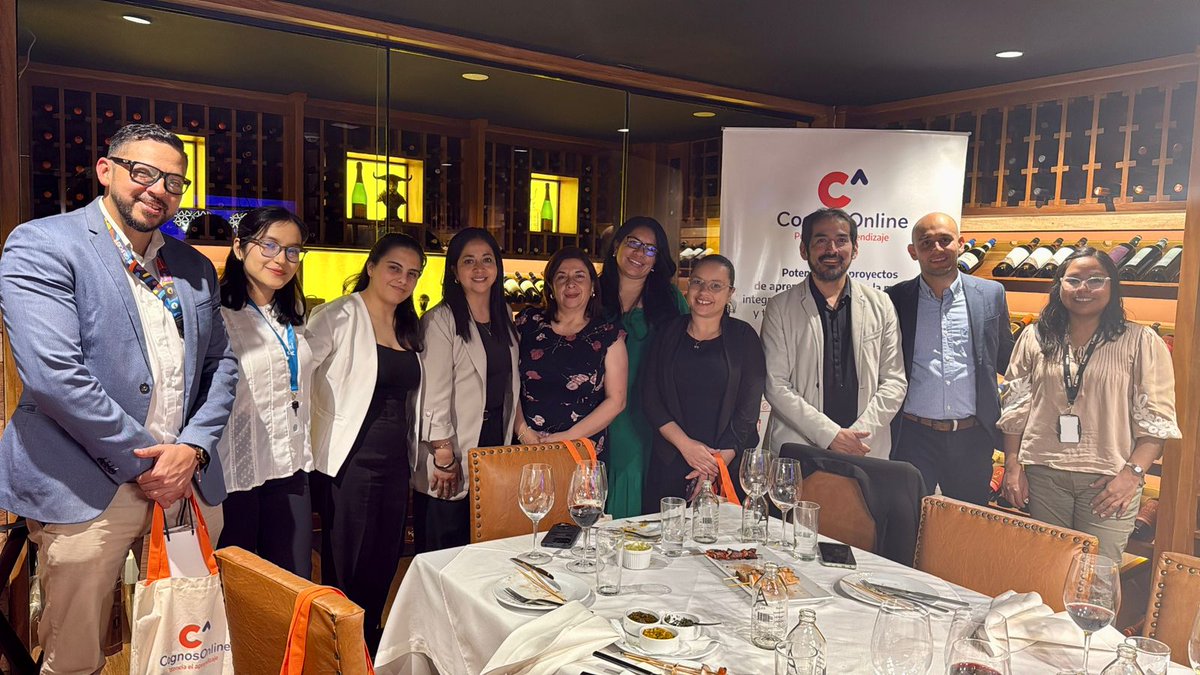 CognosOnLine's tweet image. Ayer realizamos el evento &quot;Cava de Aprendizaje: Historias de Éxito con Udemy Business&quot; con líderes de RR. HH. de Perú. Nos acompañó Marveluz Ballesteros, Large Enterprise Account Executive LATAM en Udemy Business y Oscar Vilcarromero, Jefe de Capacitación en Financiera Efectiva.