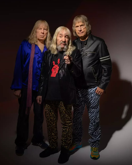 SonyPicsHomeLat's tweet image. No te puedes perder este falso documental de la legendaria banda de heavy metal Spinal Tap reuniéndose 15 años después obligados a tocar una última vez por una cláusula legal.

Añade hoy a tu colección #SpinalTapII: El Final Continúa 👉🏼 cutt.ly/LtwVYMqy