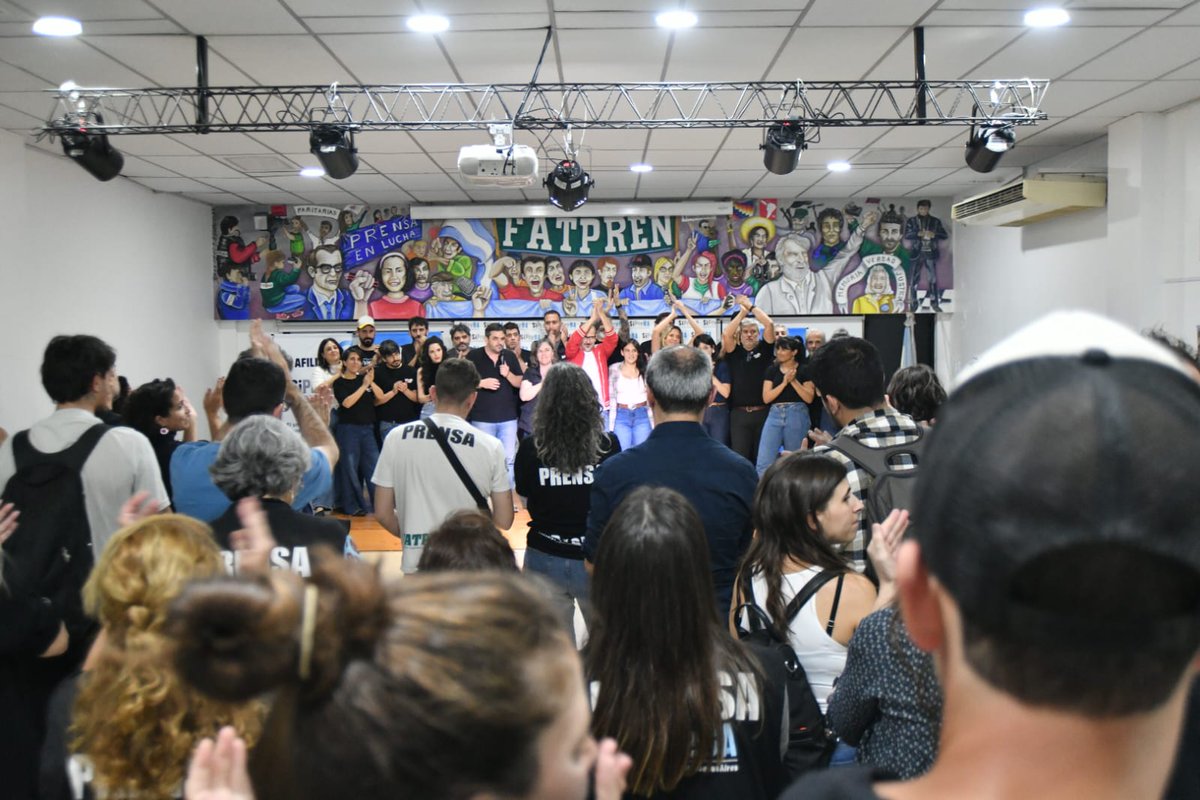 🗳 ¡Elecciones históricas para nuestro sindicato con votación en más de 25 medios!

💪Más de mil compañeras y compañeros de medios privados, públicos y autogestivos se movilizaron para ir a votar y mostraron la fuerza en la participación. 

📄Más info⤵️
sipreba.org/institucional/…