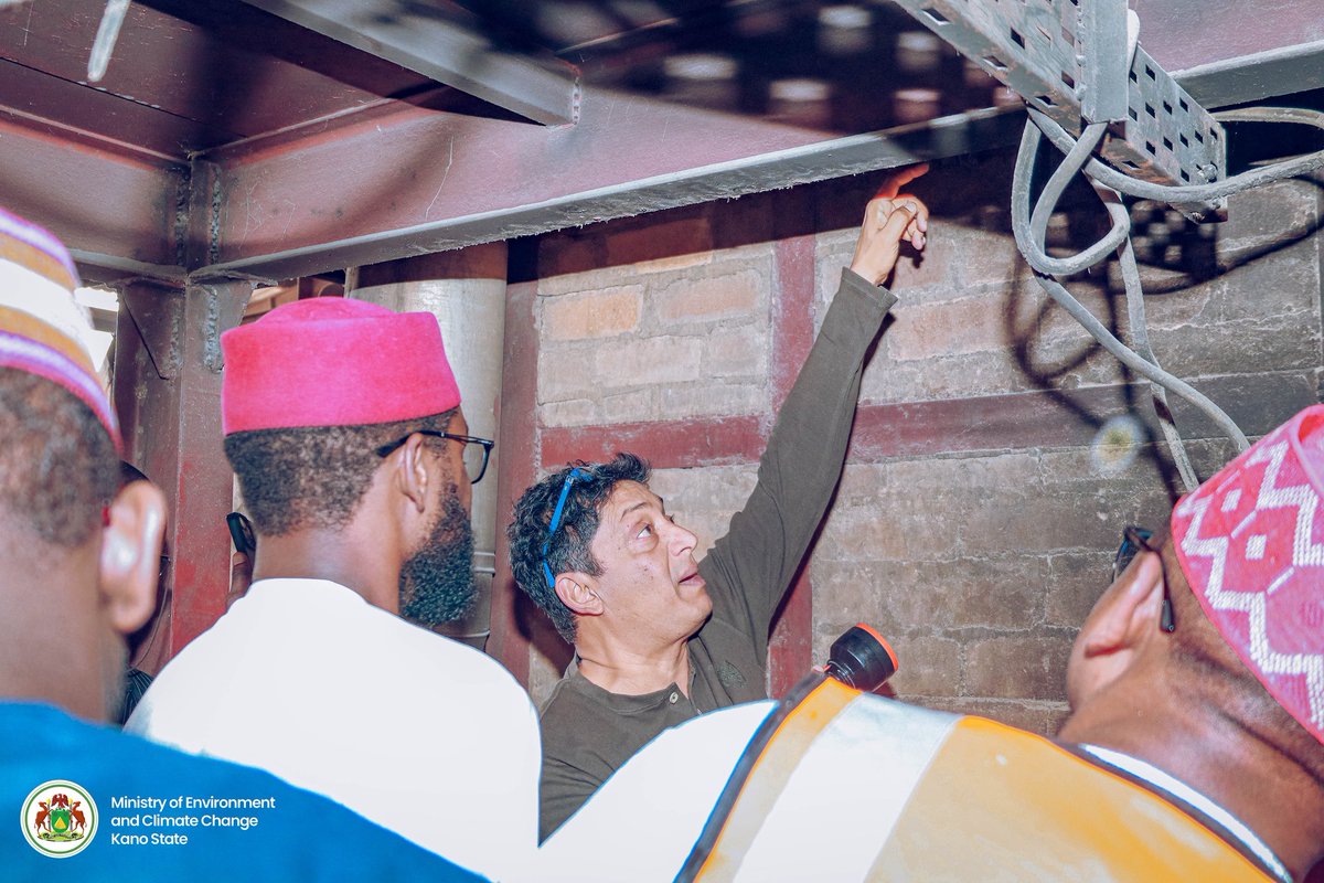 DahirMHashim's tweet image. Today, we paid a working visit to Amarava Agro Processors Ltd, a subsidiary of the Fullmark Group, as part of the ongoing commitment of His Excellency the Executive Governor of Kano State Alhaji Abba Kabir Yusuf to advance long-term solutions in waste management and sustainable…