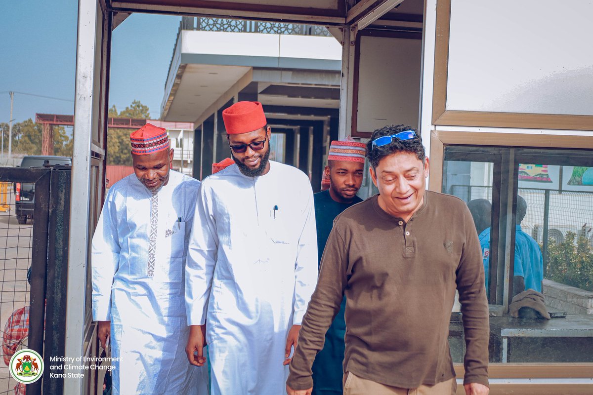 DahirMHashim's tweet image. Today, we paid a working visit to Amarava Agro Processors Ltd, a subsidiary of the Fullmark Group, as part of the ongoing commitment of His Excellency the Executive Governor of Kano State Alhaji Abba Kabir Yusuf to advance long-term solutions in waste management and sustainable…