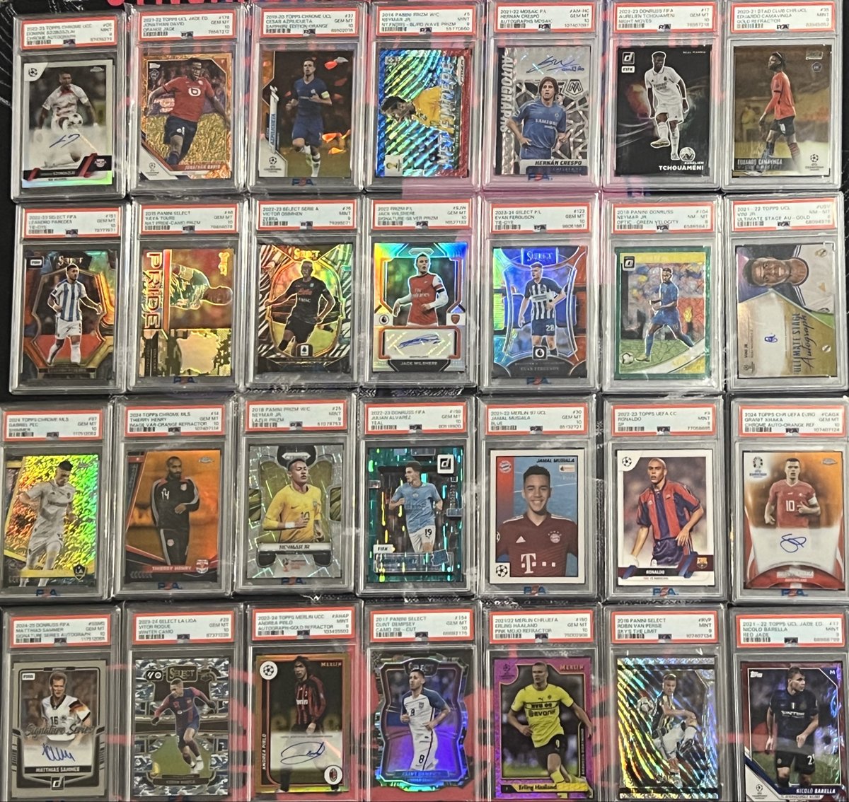 hello! clearing out some stuff before the year ends, if anything interests ya, lmk! 👀