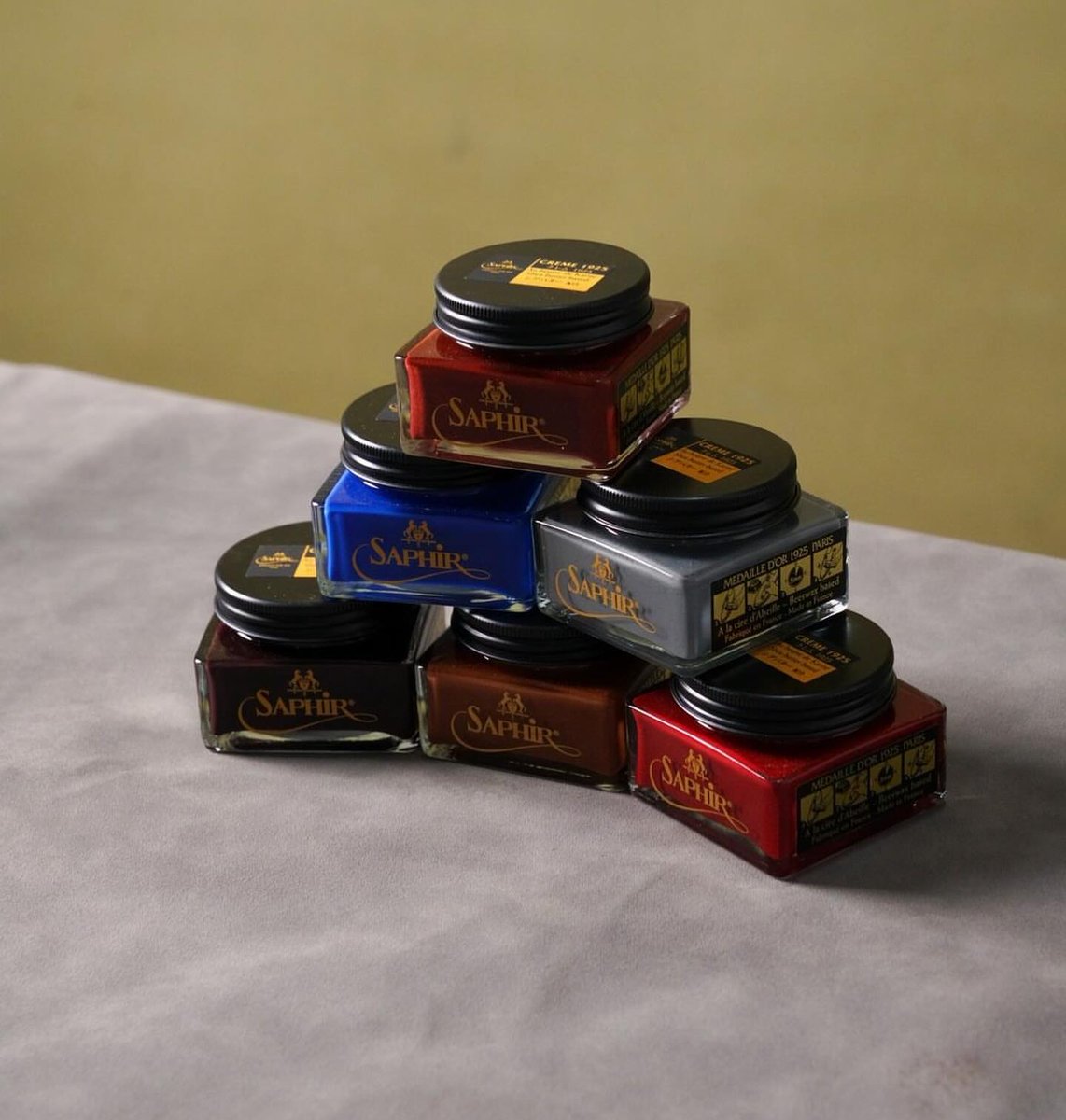 Shoe care is important all year round, but even more so with the approaching weather. Whether you're just starting, or enhancing your shoe care collection, <a href="/Saphir_medaille/">Saphir Medaille d'Or 1925</a> should be your go-to care product maker! 

#oconnors #yyc #saphirmedailledor #shoecare #ShoePolish