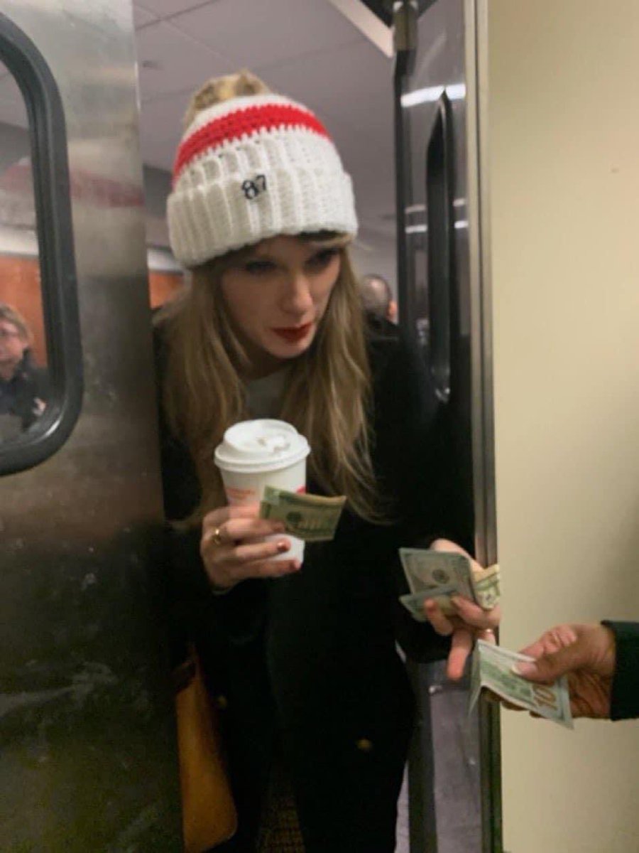 Actual footage of me shopping the <a href="/taylorswift13/">Taylor Swift</a> Holiday Collection five minutes after promising myself I’d spend less at her store this Christmas.