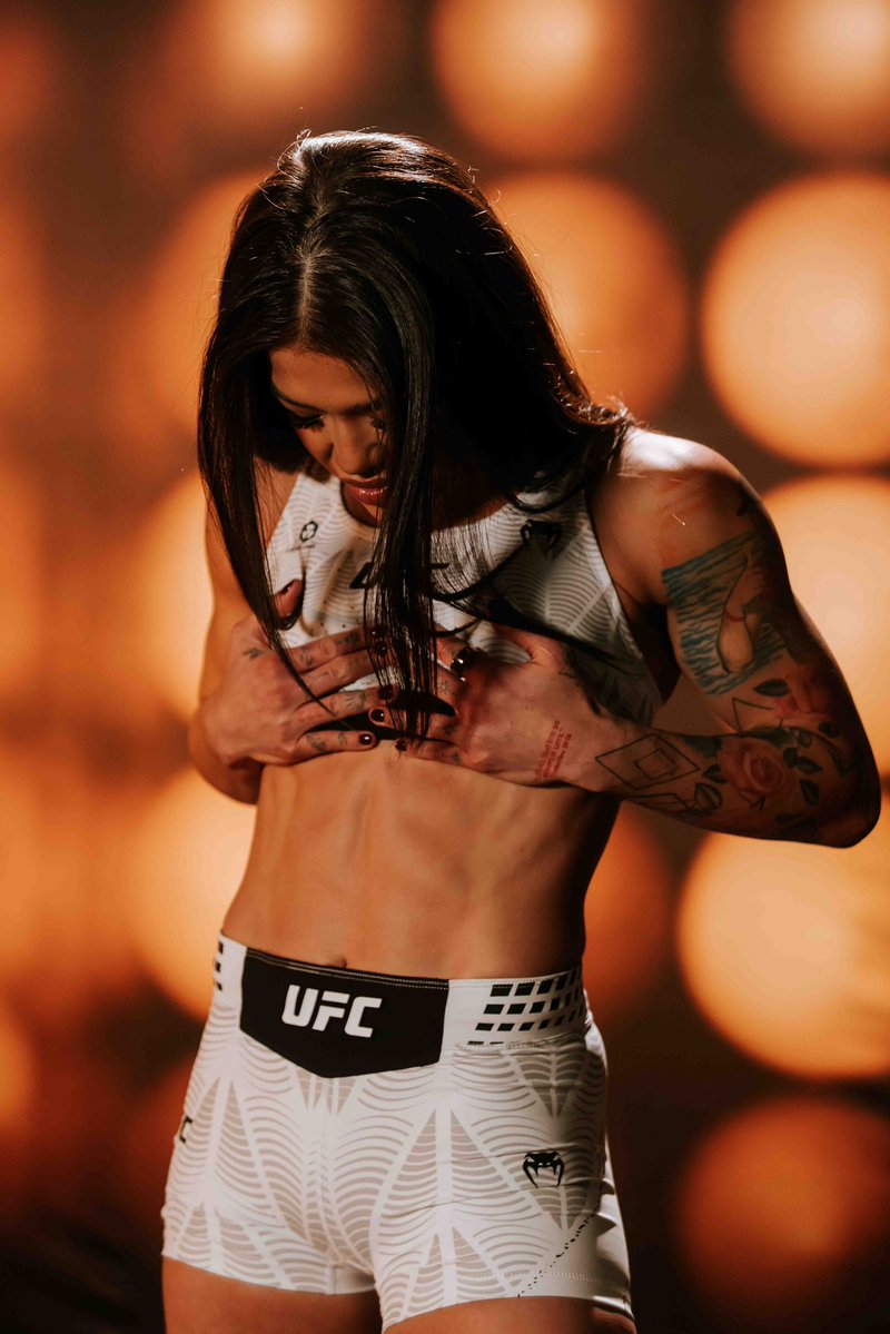 TracyCortezmma's tweet image. Vengo con todo 🌸💖✨Delicada pero no frágil 🦾❤️‍🔥❤️‍🔥😤