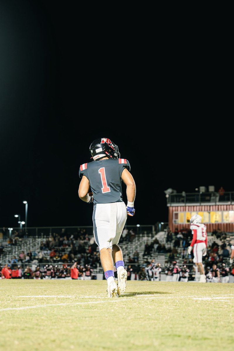 Full Season Senior Film 🚨🚨🚨
50+ Total Tackles 
12 Pbu’s
10 TFL
Dawg on field &amp; Ball Hawk on Defense 
Tap in  ⬇️⬇️⬇️ 🤫
hudl.com/video/3/188787… 
<a href="/MHS_Warriors_FB/">MatoacaWarriorsFB</a> <a href="/RecruitingMHSFB/">Matoaca HS Football Recruiting</a> <a href="/CoachStoots/">Coach Stoots</a> <a href="/ferboso757/">Coach Ferb</a>