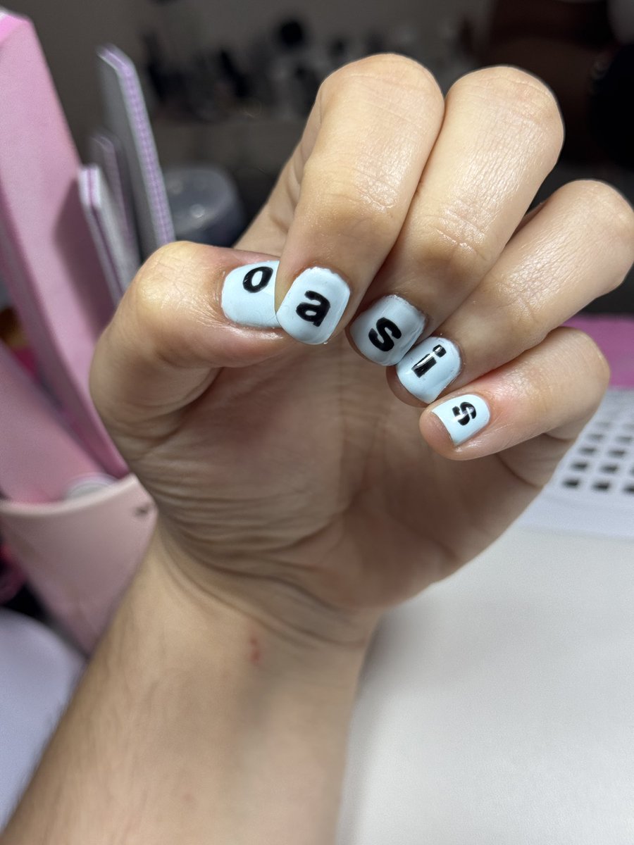 y estás emocionada por el concierto de Oasis?

“lo normal”