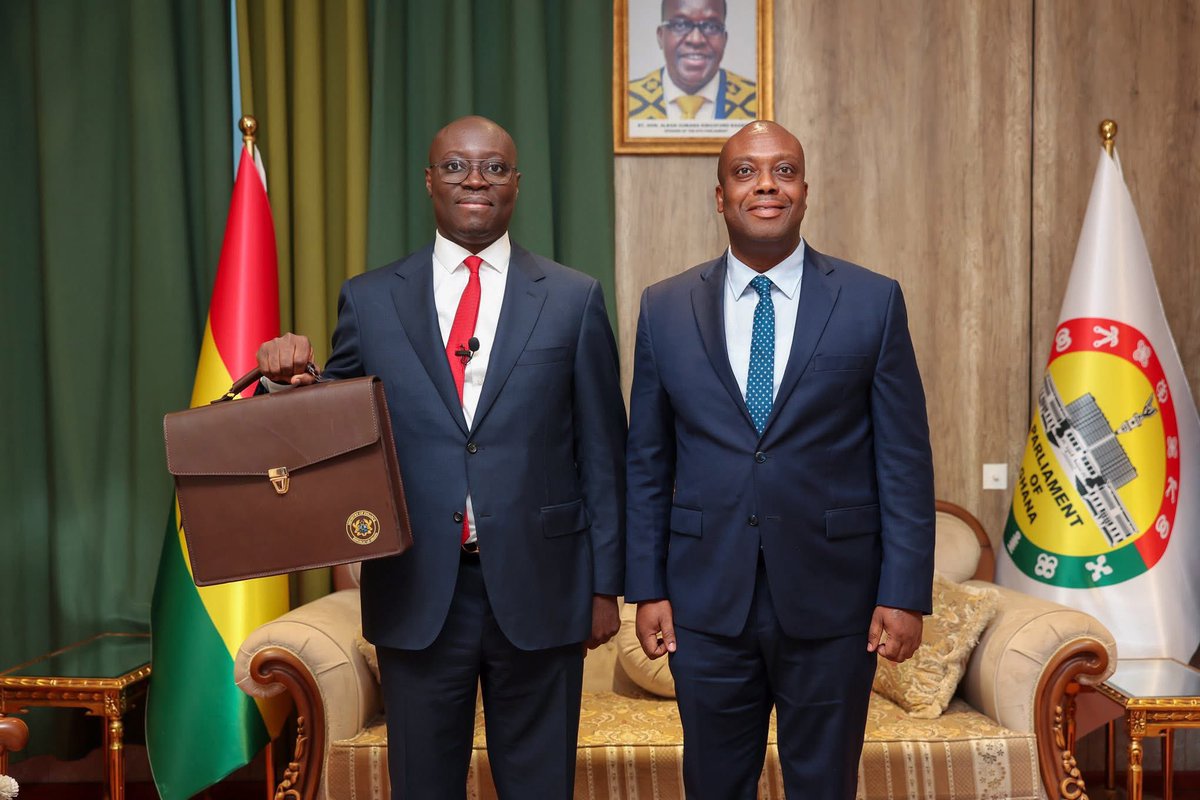 Thomas_Ampem_'s tweet image. You have heard it, you have seen it — indeed, Ghana is working again!

From renewed hope to visible progress across sectors, the signs are clear that our nation is on the path of growth and transformation.

Let’s continue to play our part, stay united, and keep pushing forward.…