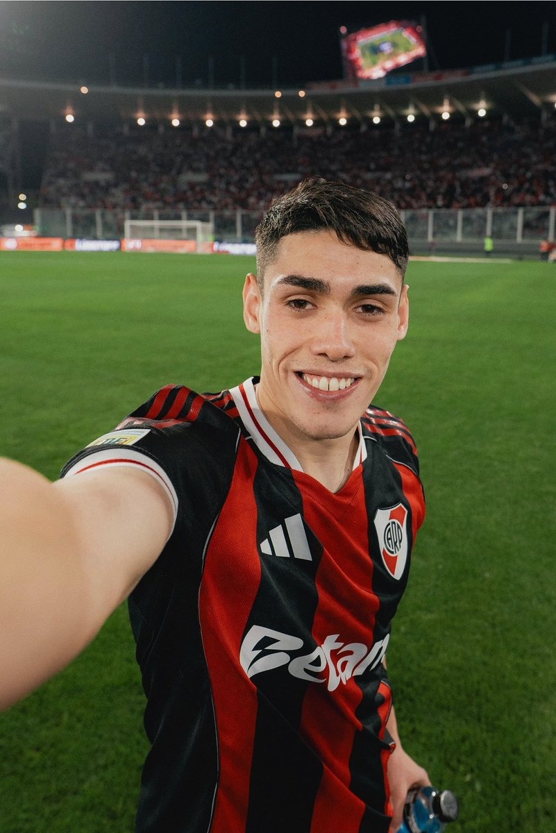 javigilnavarro's tweet image. Santiago #Lencina extendió su vínculo con #River hasta diciembre de 2028 (cláusula, € 100 millones)