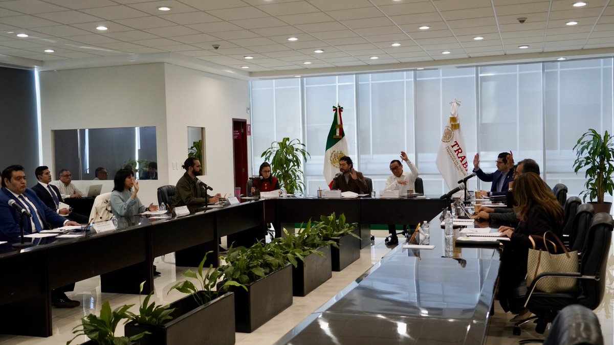 marathb's tweet image. Presidí la Tercera Sesión Ordinaria 2025 del Consejo de Coordinación para la Implementación de la Reforma al Sistema de Justicia Laboral, donde, a través del trabajo interinstitucional, continuamos avanzando en la consolidación de la #ReformaLaboral.

Contamos con la…