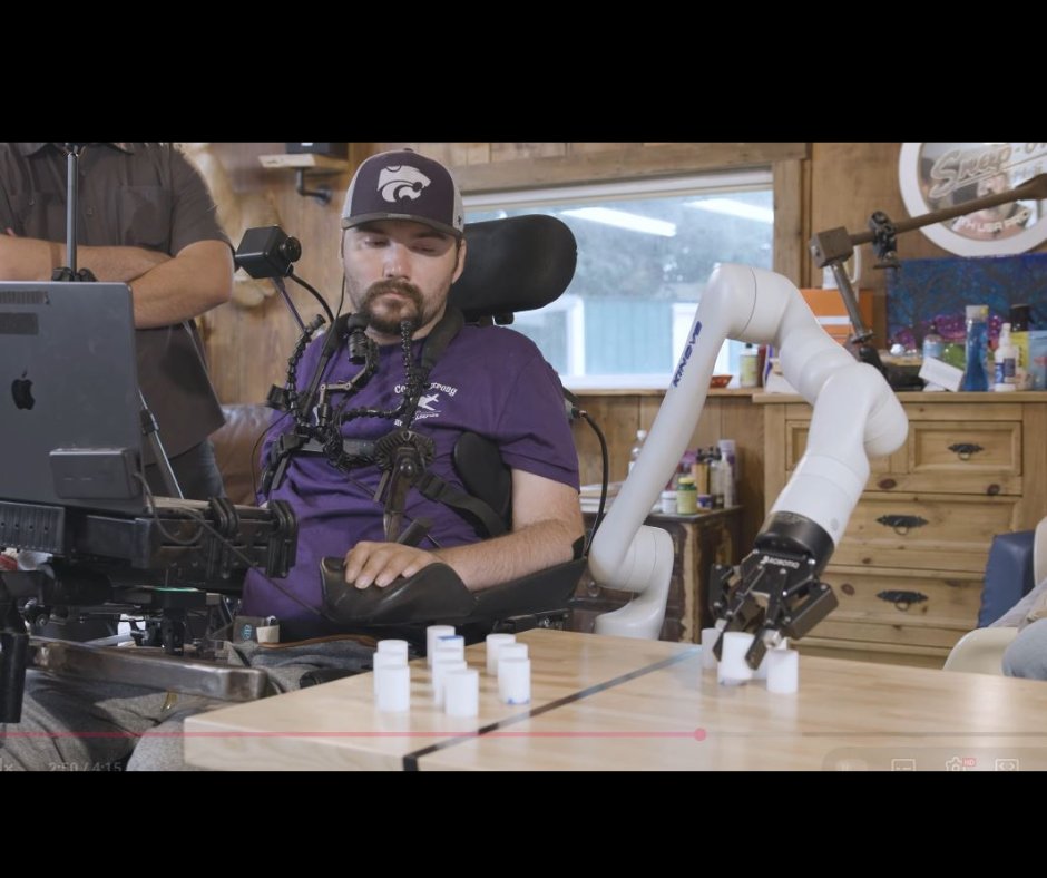 SPINALpedia's tweet image. &quot;Alex Conley, who has a cervical SCI, was the second patient to receive the N1 Implant at Barrow and overall. He is the first person to use the device to control an assistive robotic arm.&quot; (Barrow Neurological Institute) 

spinalpedia.com/community/vide…

#spinalcordinjury #research
